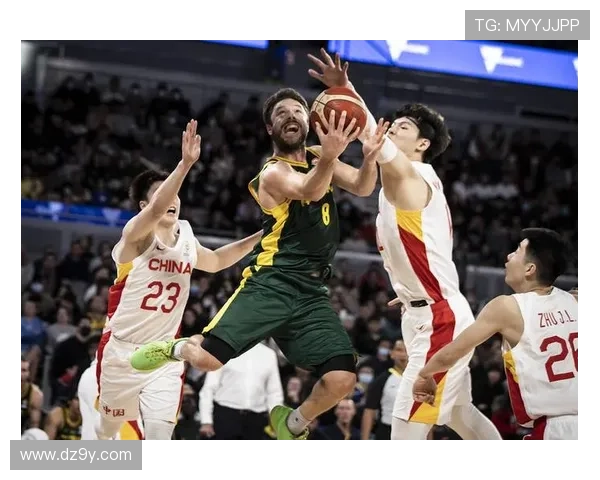 中国男篮在世界杯预选赛中力克澳大利亚，提前锁定世界杯名额