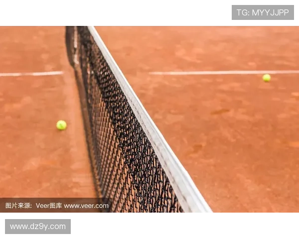 网球红土的成分和特点解析为何成为顶级赛事场地的首选土壤