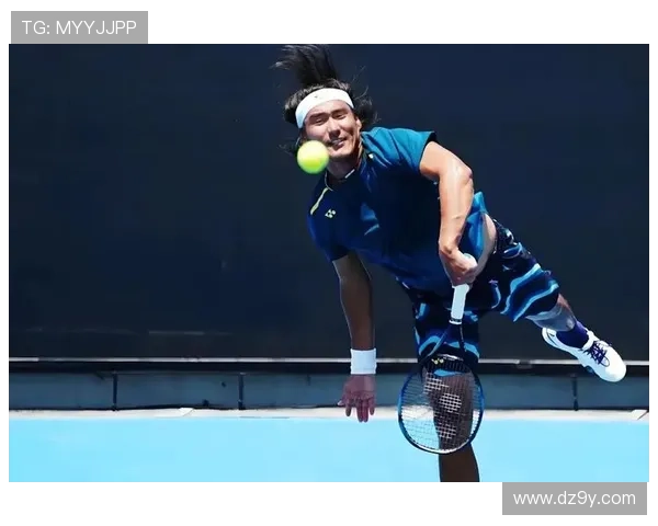 网球赛事聚焦：新星崛起与老将较量激烈 谁能笑到最后成为焦点