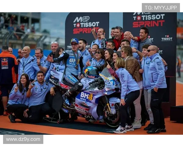 MotoGP赛季精彩纷呈 各车队备战新赛季争夺世界冠军殊荣